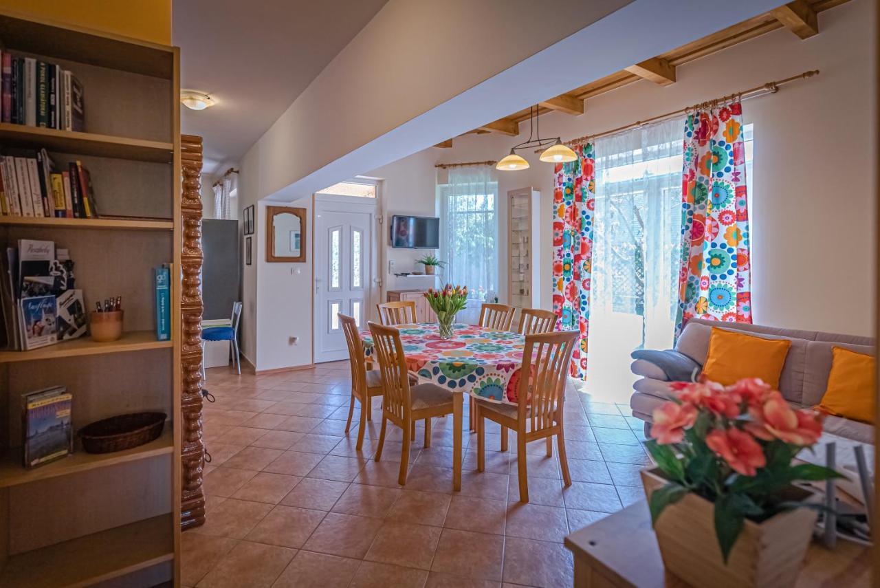 Вилла Sunny Garden Pihenohaz Шиофок Экстерьер фото