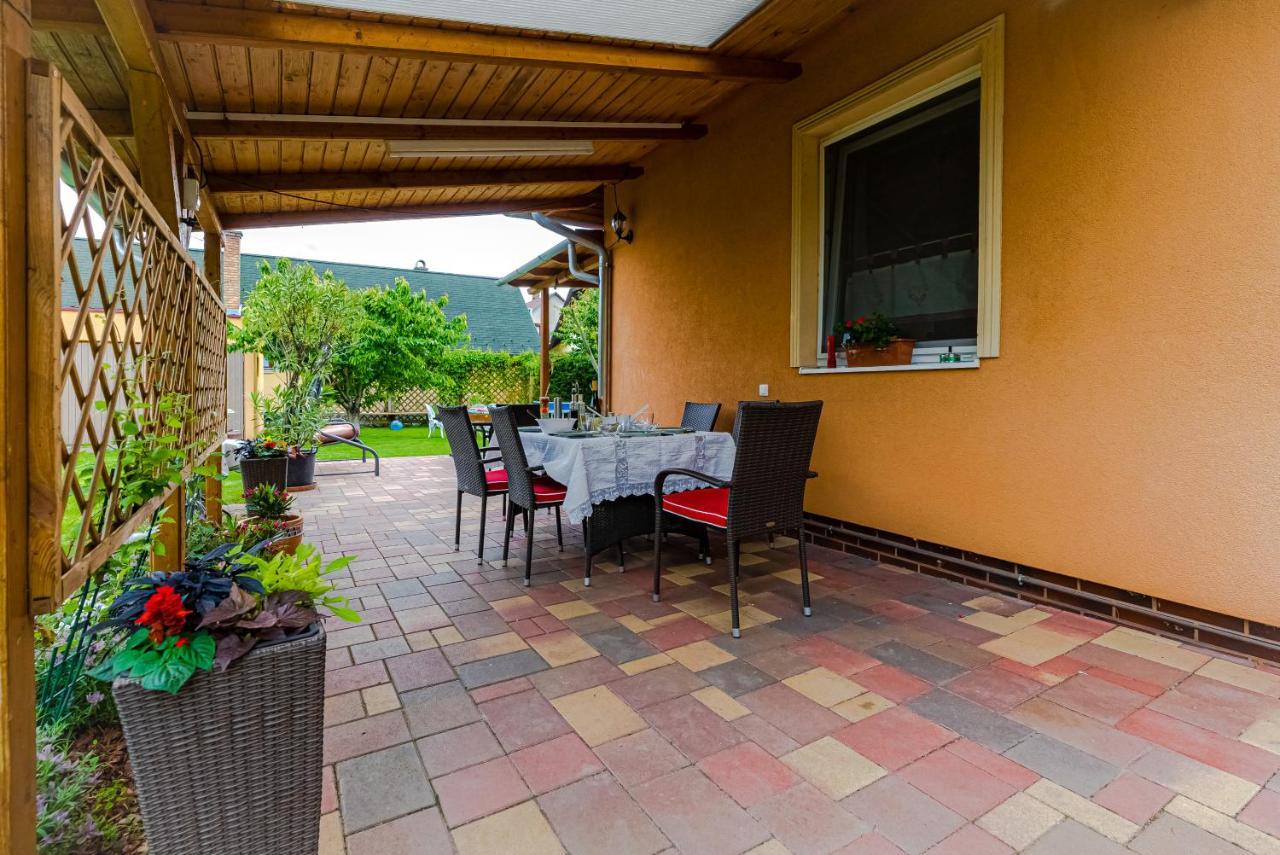 Вилла Sunny Garden Pihenohaz Шиофок Экстерьер фото